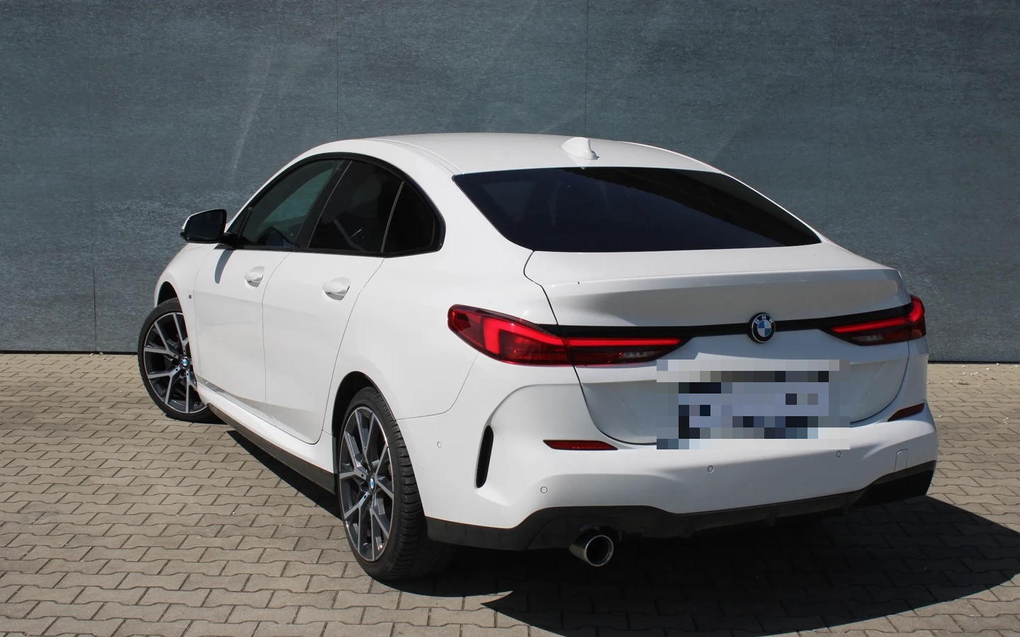 BMW 218i