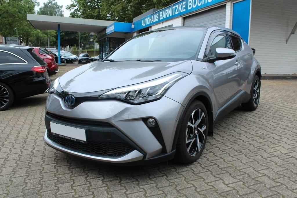 Toyota C-HR Hybrid Team D