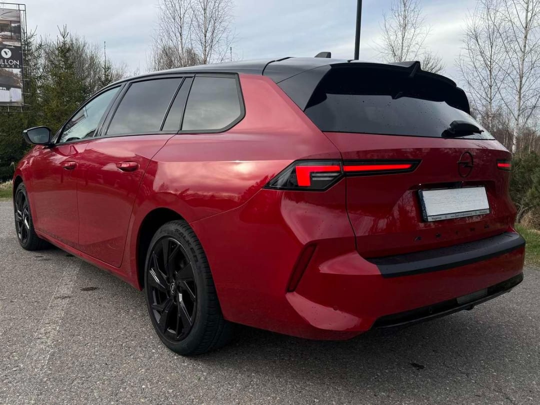 Opel Astra L Sports Tourer