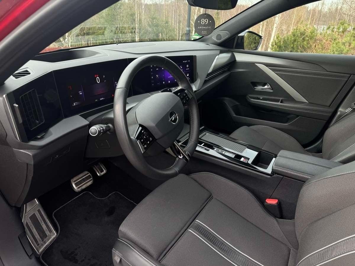 Opel Astra L Sports Tourer