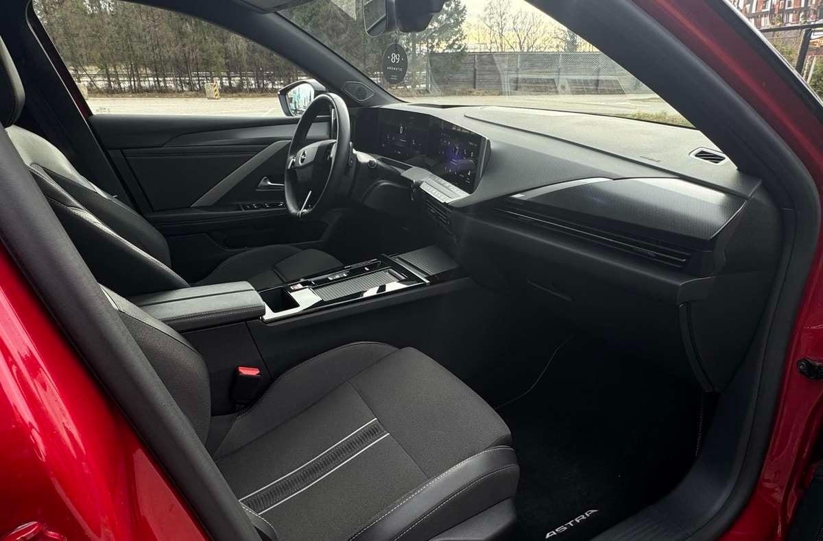 Opel Astra L Sports Tourer