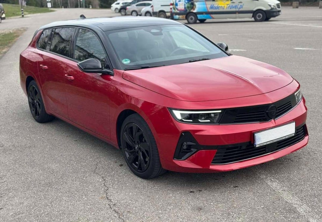 Opel Astra L Sports Tourer
