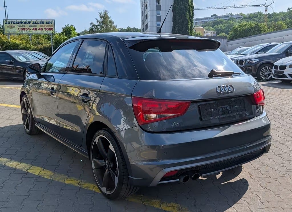 Audi A1 Sportback 1.4 TFSI S-Line