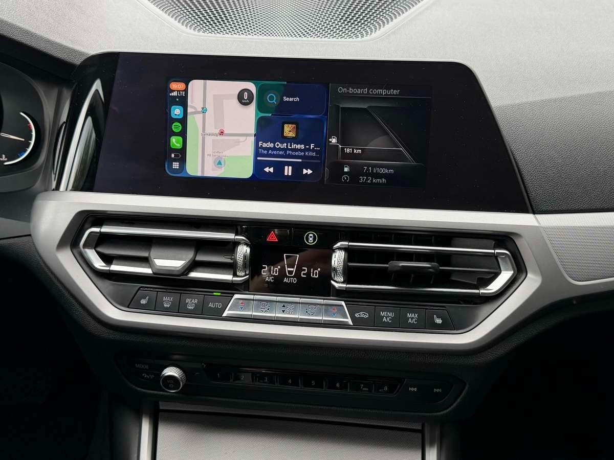 BMW 320