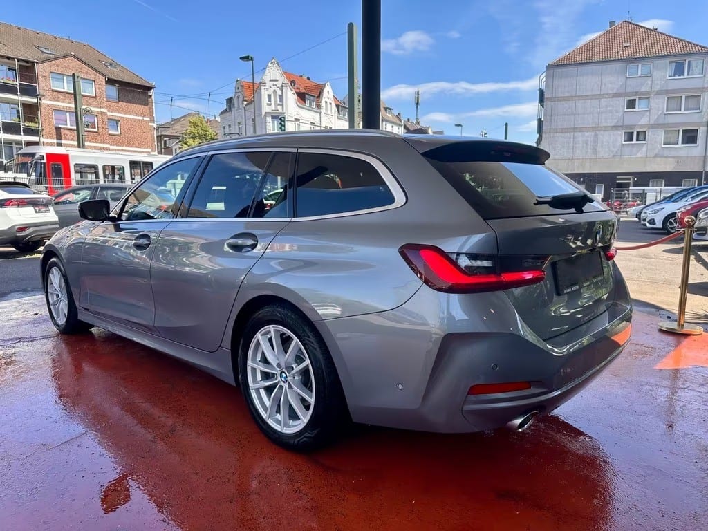 BMW 318