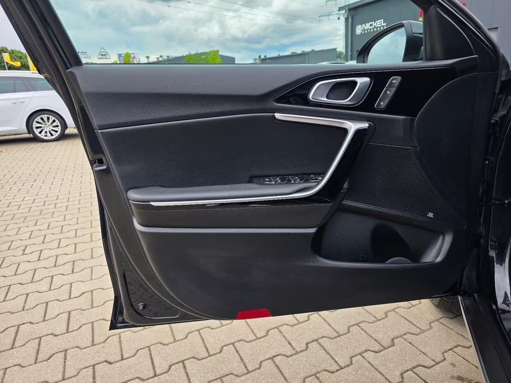 Kia XCeed Platinum Edition