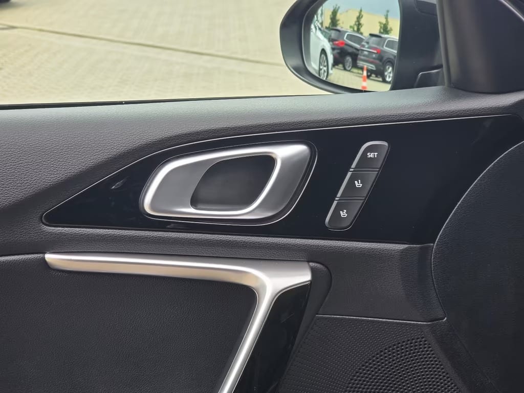 Kia XCeed Platinum Edition