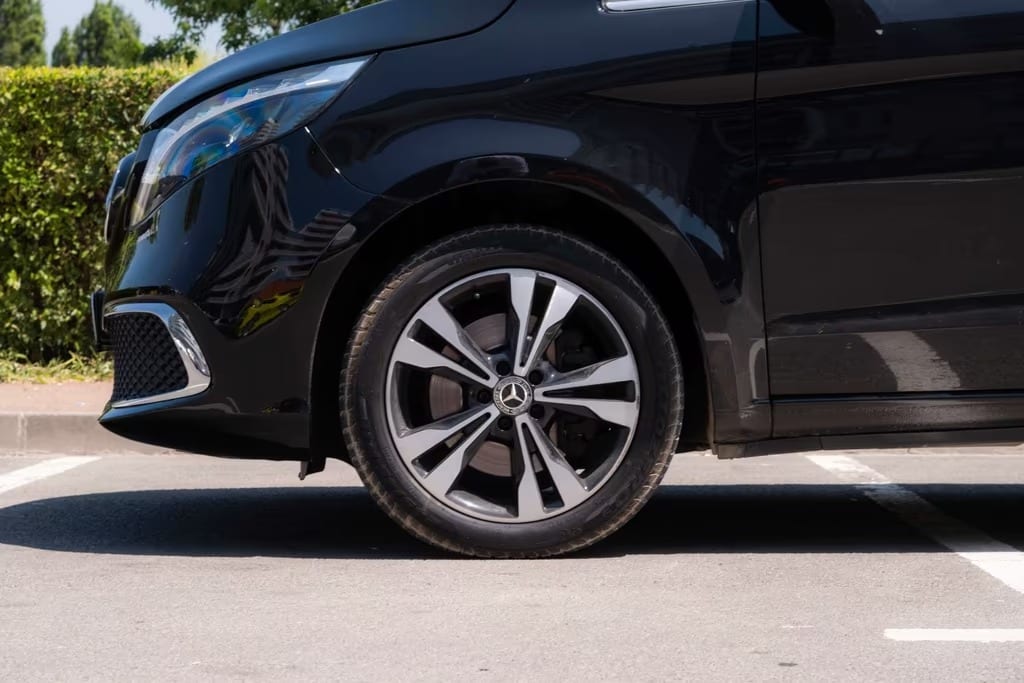 Mercedes-Benz V250d AVANTGARDE 4MATIC lang