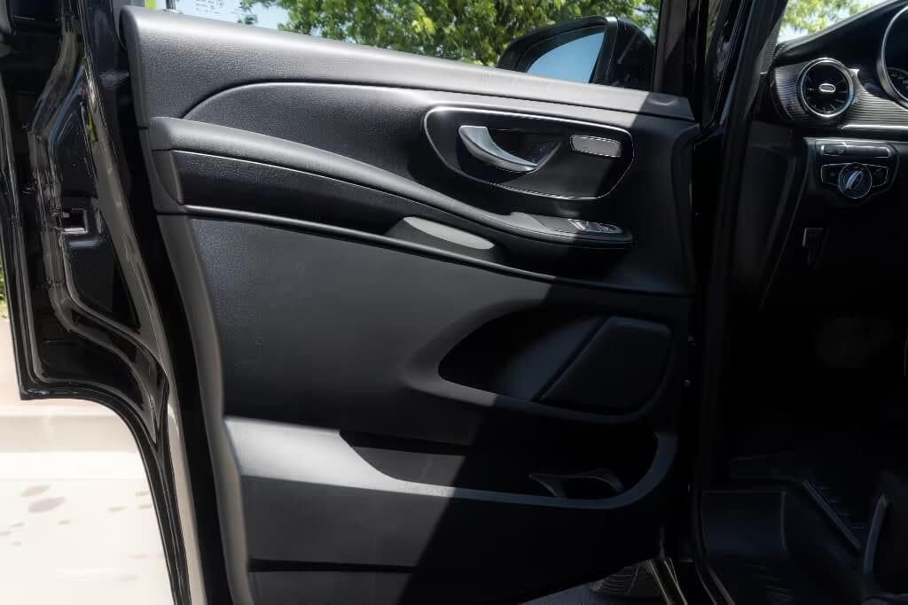 Mercedes-Benz V250d AVANTGARDE 4MATIC lang
