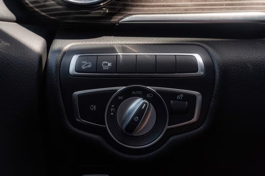 Mercedes-Benz V250d AVANTGARDE 4MATIC lang