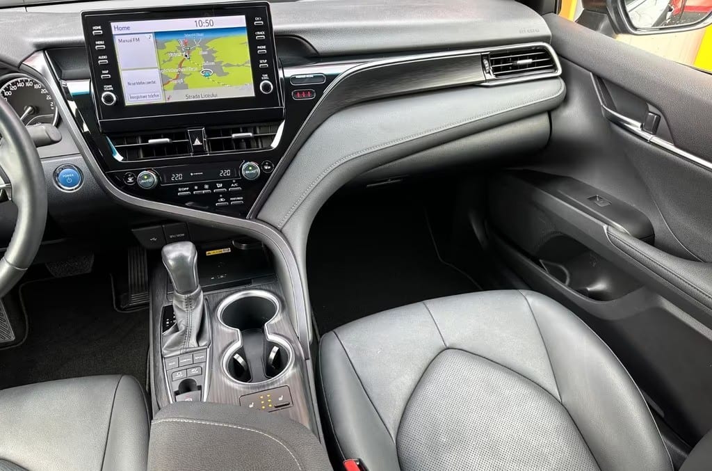 Toyota Camry Hybrid Executive