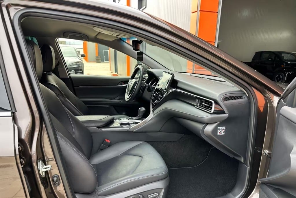 Toyota Camry Hybrid Executive