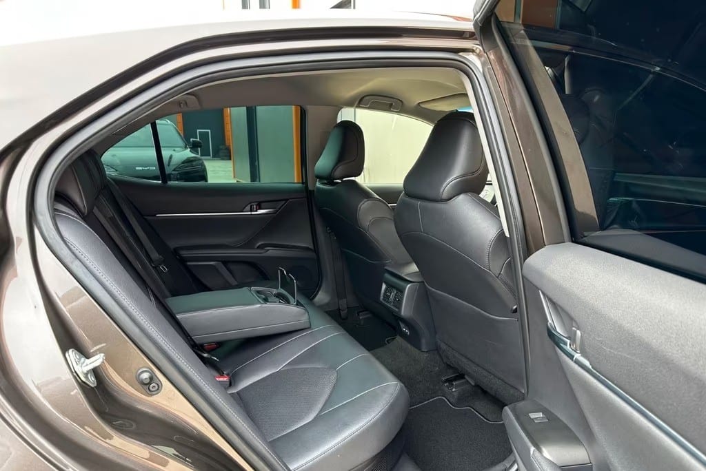 Toyota Camry Hybrid Executive