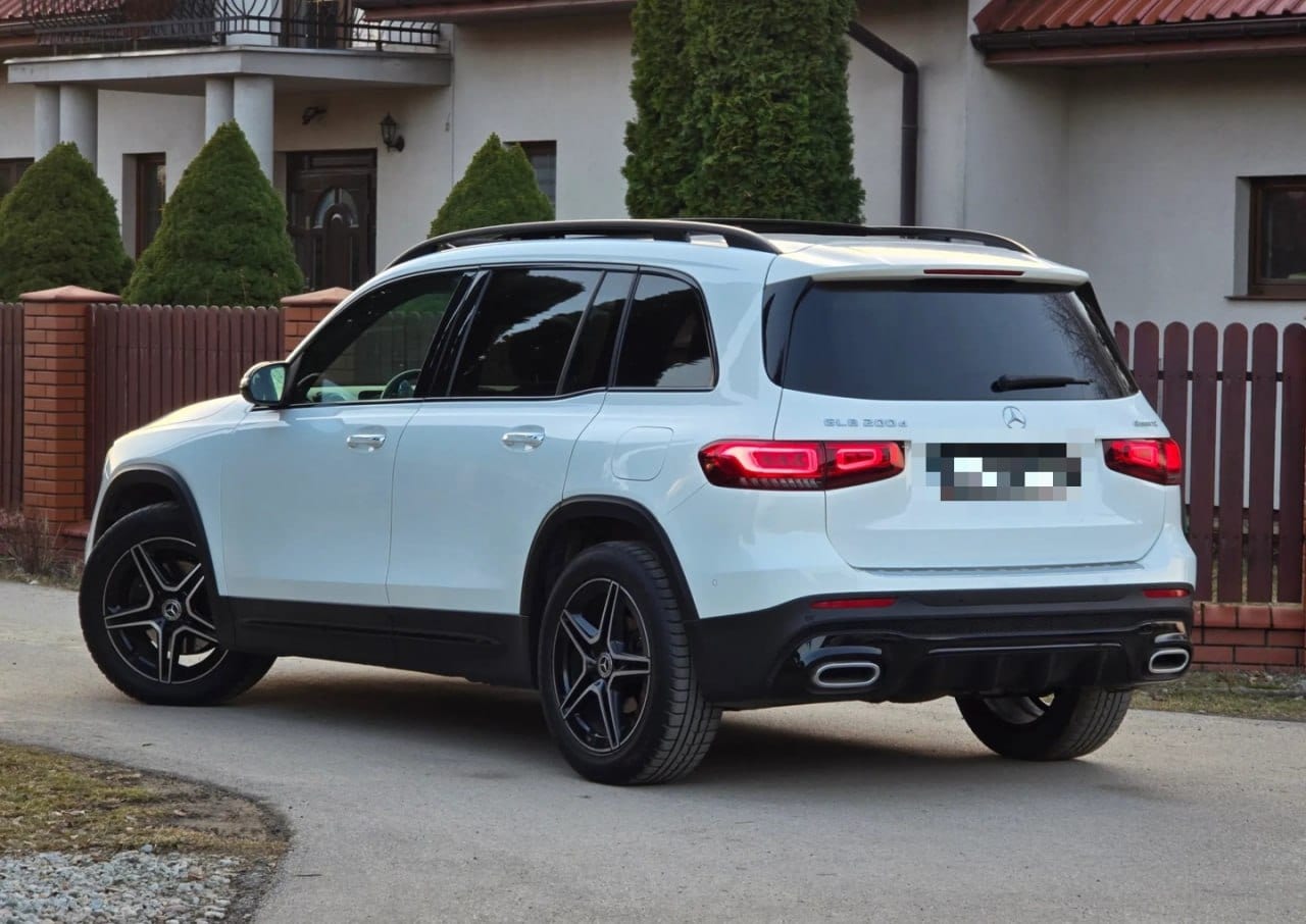 Mercedes-Benz GLB 200d