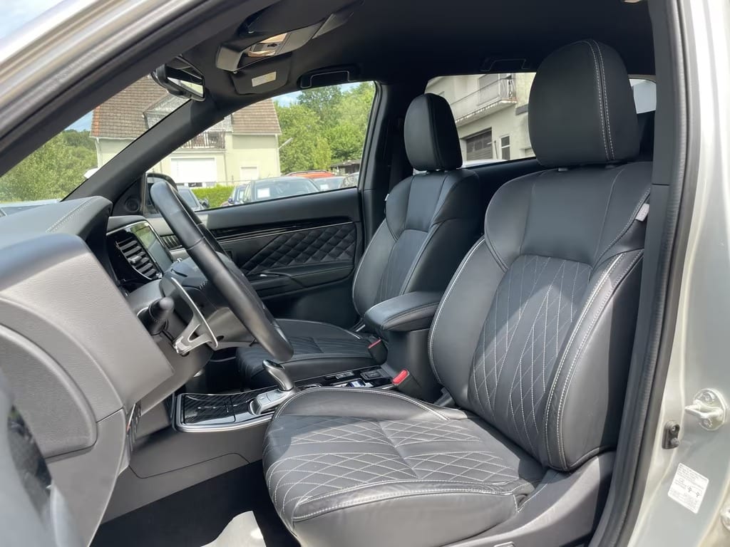 Mitsubishi Outlander Plus Spirit