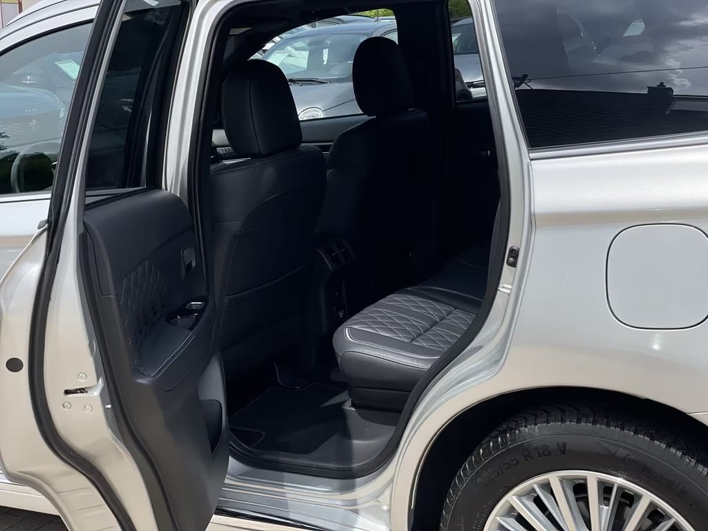 Mitsubishi Outlander Plus Spirit