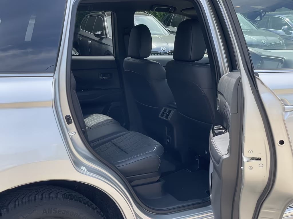 Mitsubishi Outlander Plus Spirit