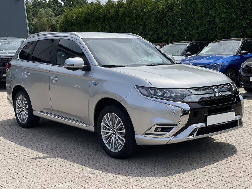 Mitsubishi Outlander Plus Spirit