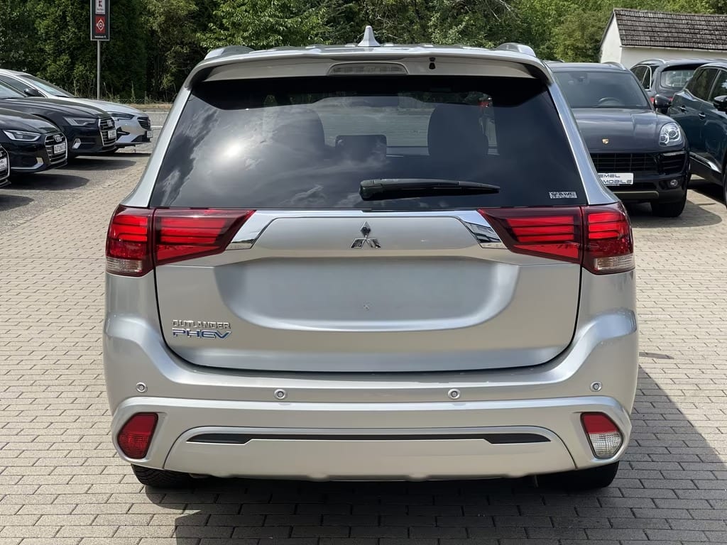 Mitsubishi Outlander Plus Spirit