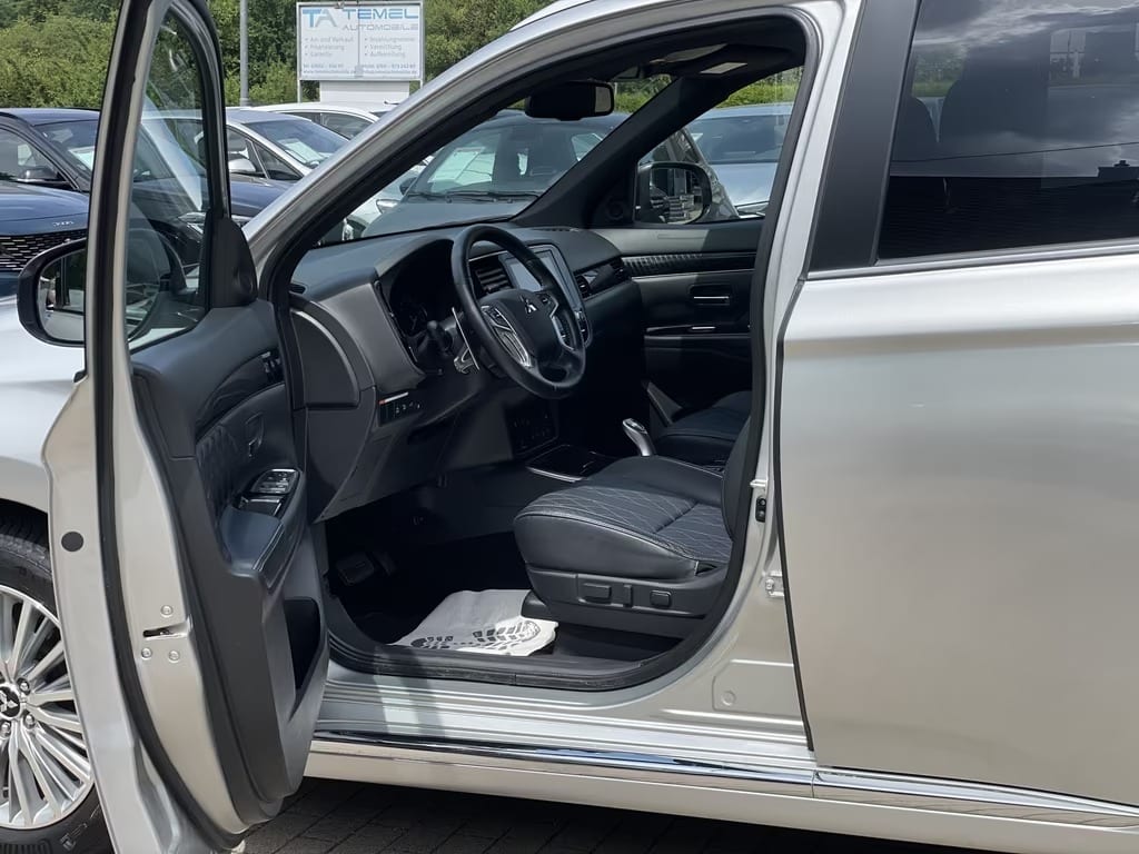 Mitsubishi Outlander Plus Spirit