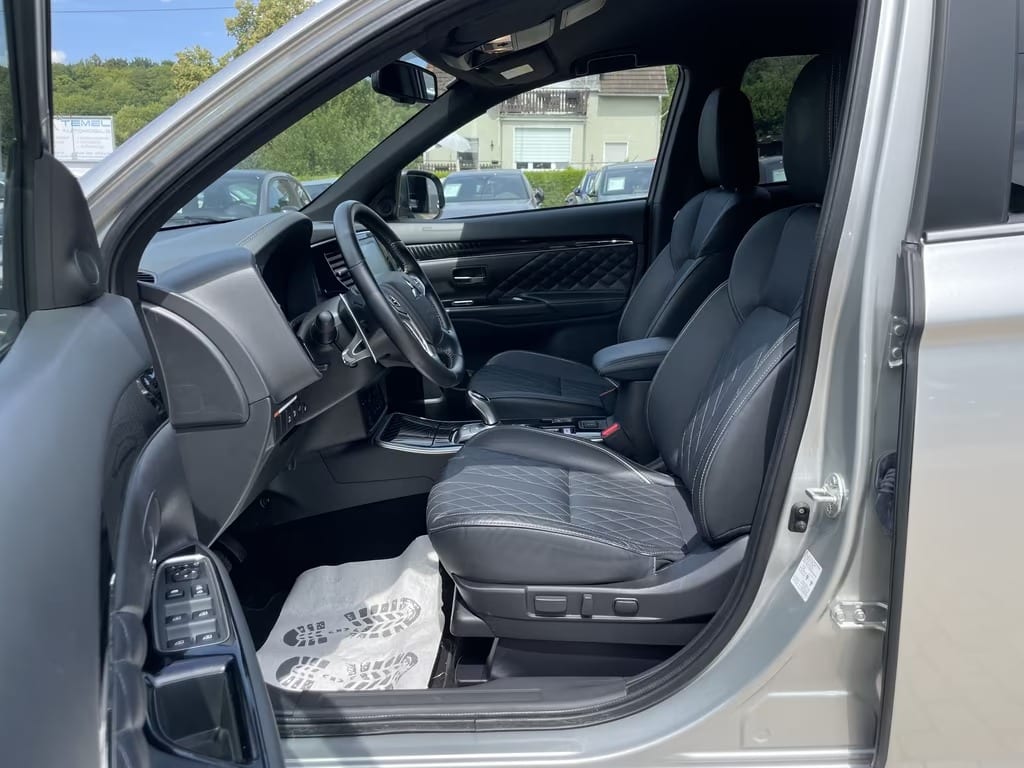 Mitsubishi Outlander Plus Spirit