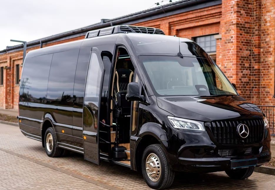 Mercedes-Benz Sprinter 519 XXL Luxury Line 23+1