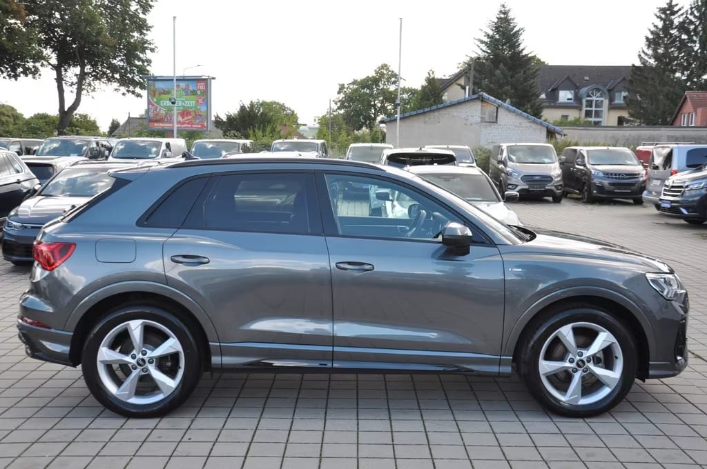 Audi Q3 35 TFSI S line