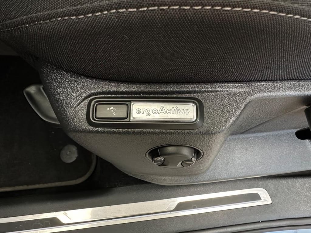 Volkswagen Tiguan Allspace 2.0 TDI Elegance 4Motion