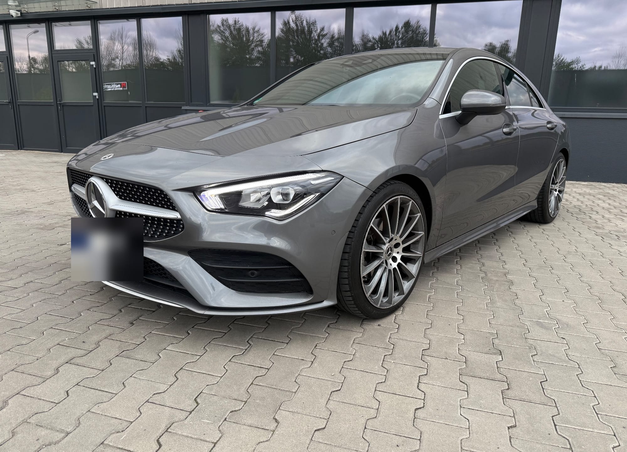 Mercedes-Benz CLA 180