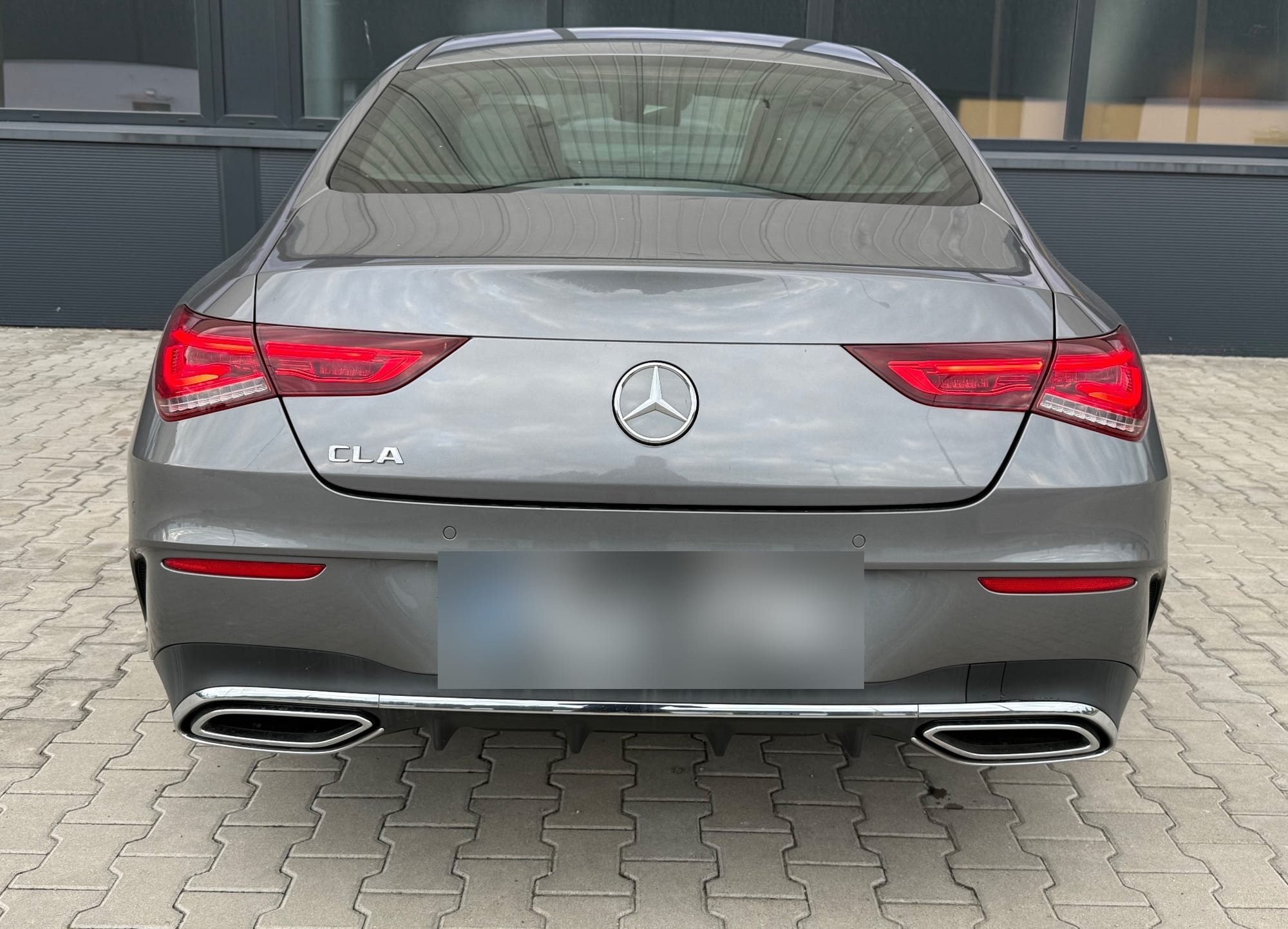Mercedes-Benz CLA 180