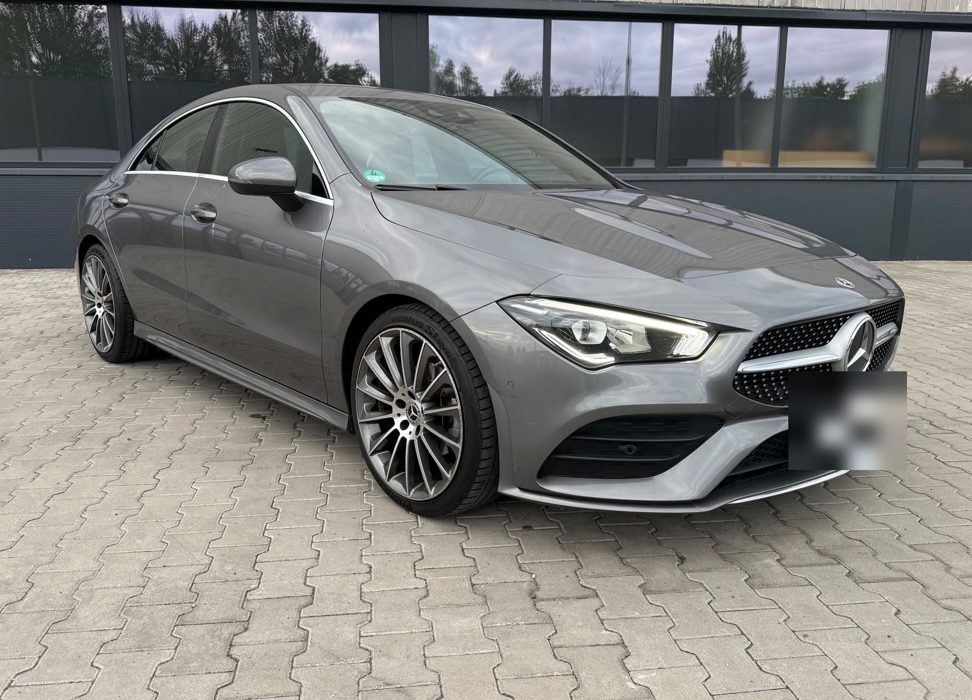 Mercedes-Benz CLA 180