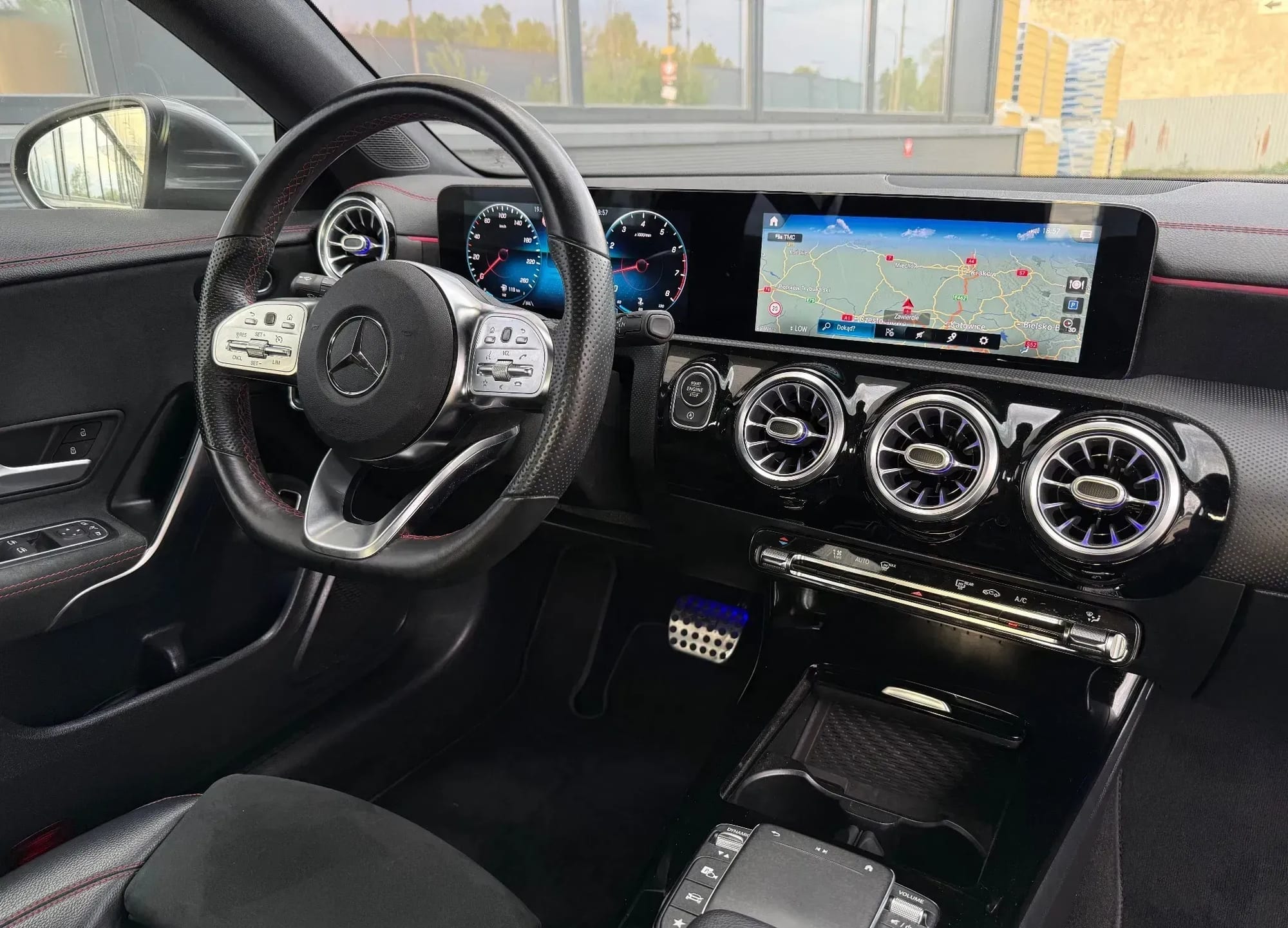Mercedes-Benz CLA 180