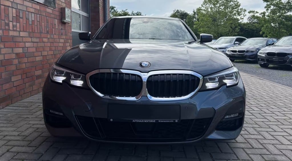 BMW 318i