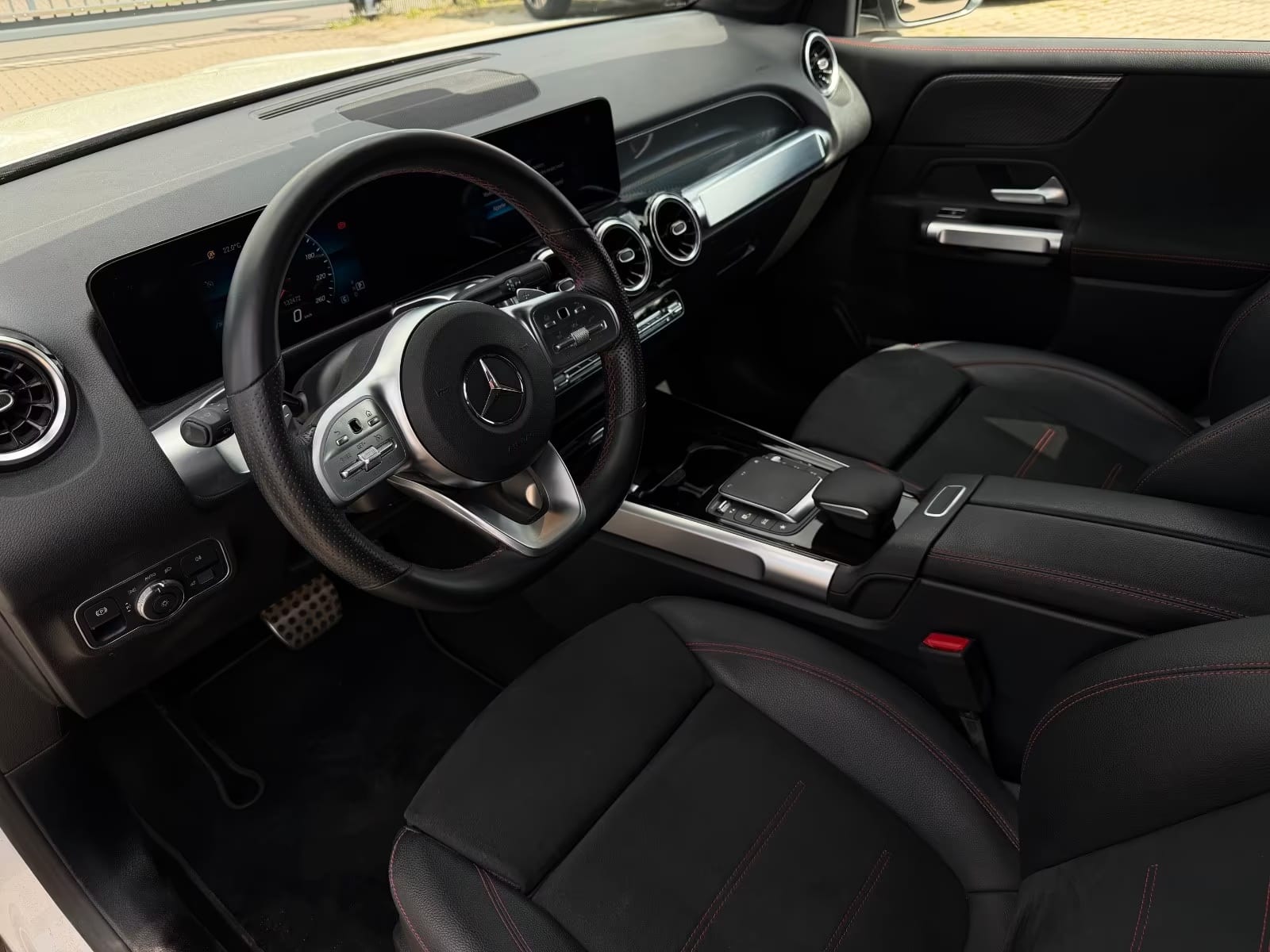 Mercedes-Benz GLB 200 d AMG Line