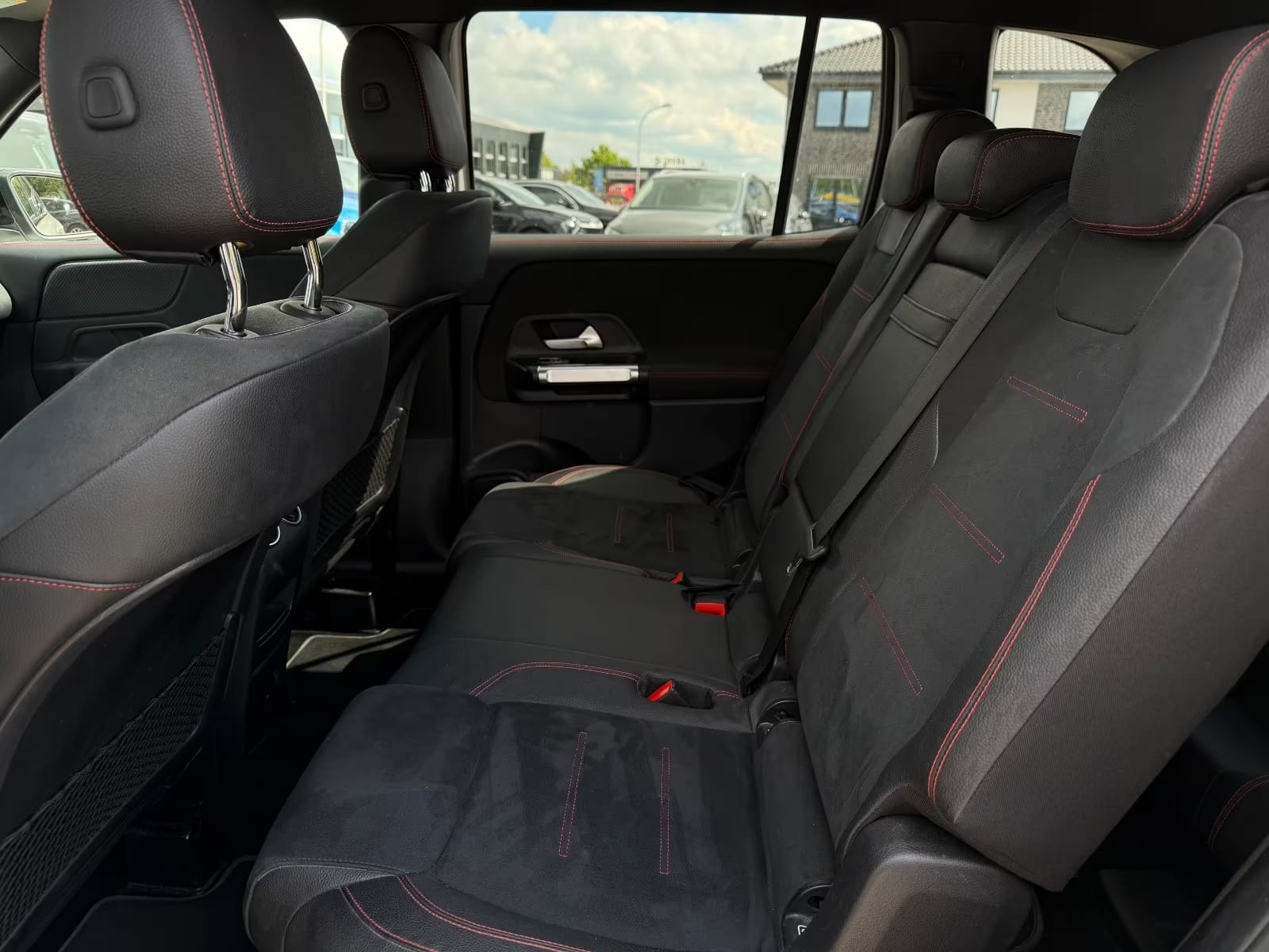 Mercedes-Benz GLB 200 d AMG Line