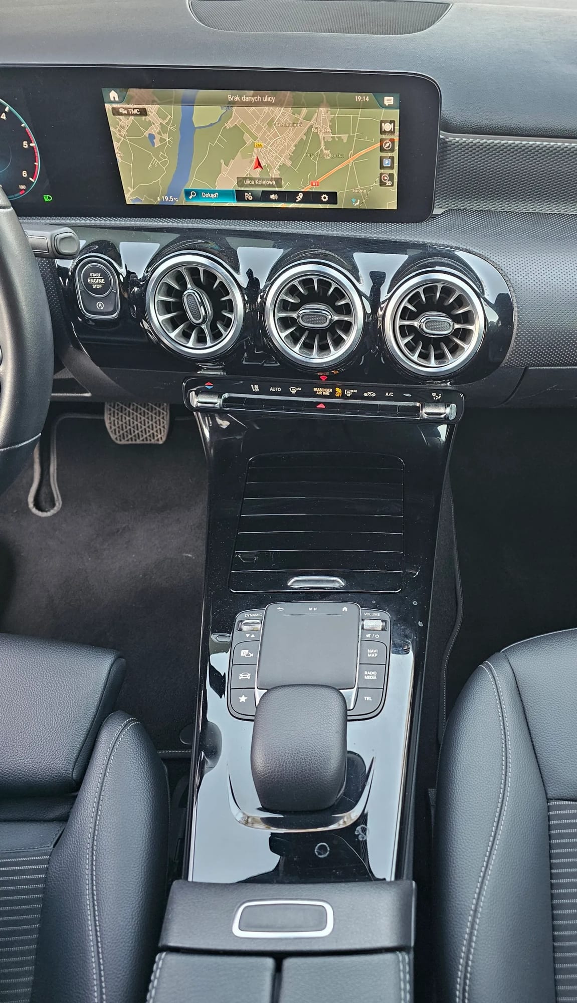 Mercedes-Benz A 200 d AMG Line