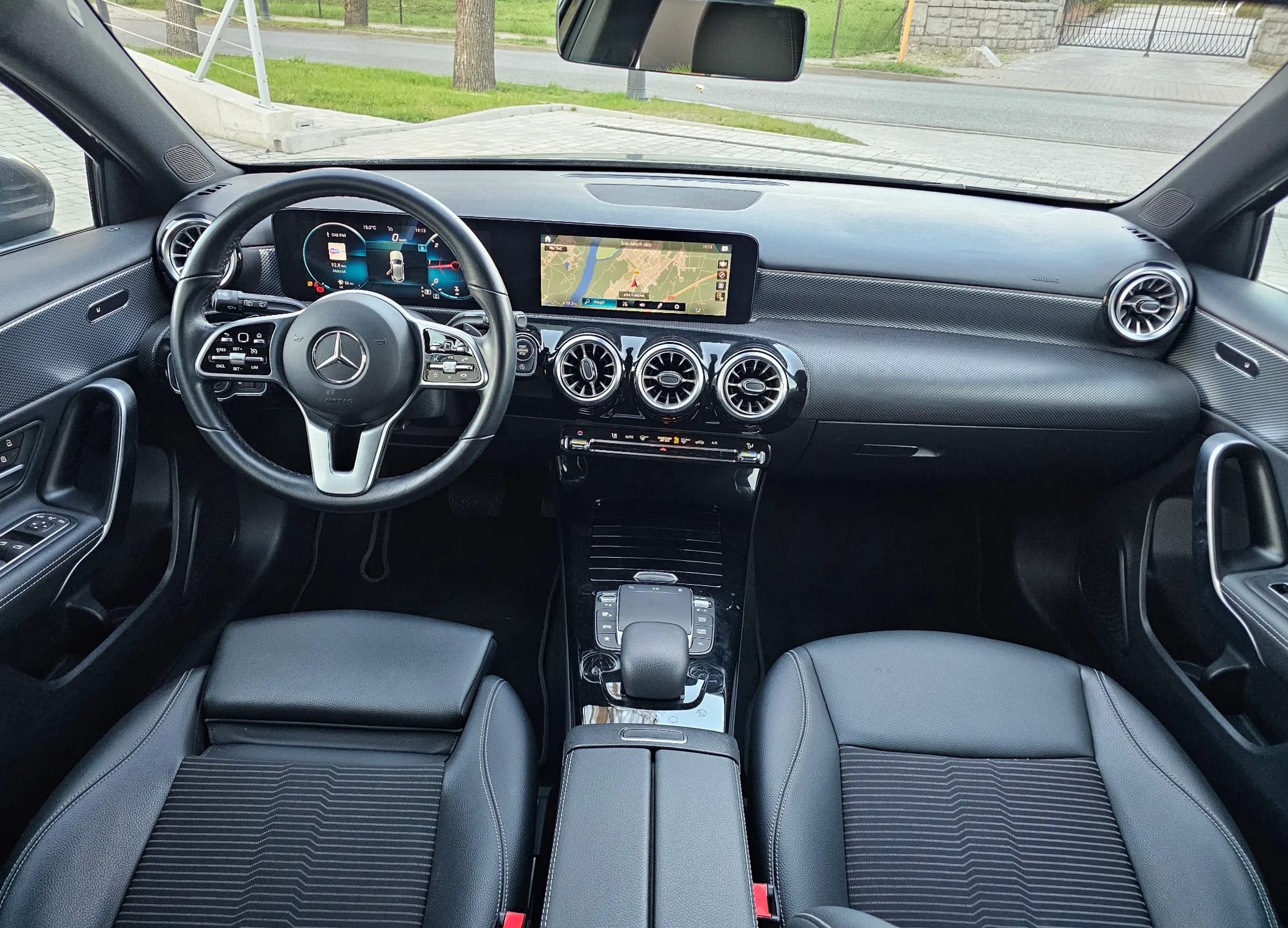 Mercedes-Benz A 200 d AMG Line